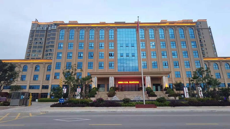 云南陸良黨群服務中心引入滑軌屏、拼接屏、一體機打造信息平臺